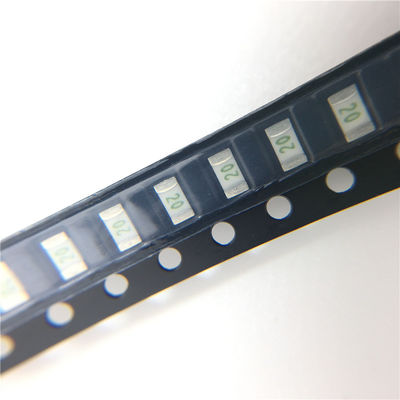 De kringsbescherming smelt Oppervlakte opzet Zekeringen Littelfuse 0501020.WR 32V 20A 1206 Hoge Stroom